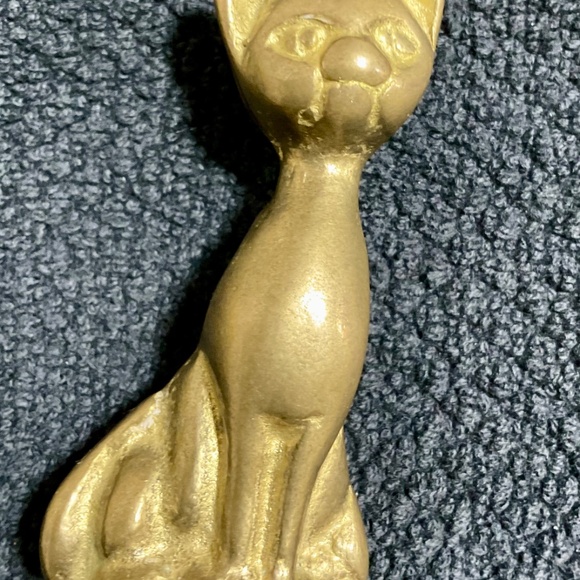 Vintage Brass Cat Figurines (Set of 2) – Sweet Mini Companions - Picture 6 of 8